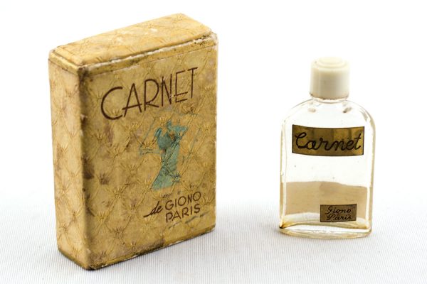 Carnet Perfume